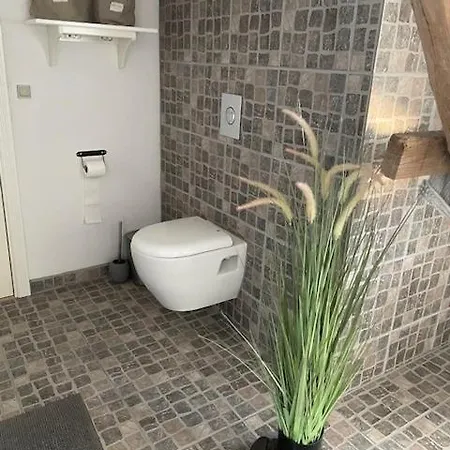 Large 1st Floor Апартаменты